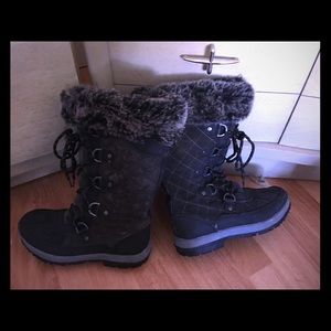 BearPaw women’s winter boots — make me an offer ❤️